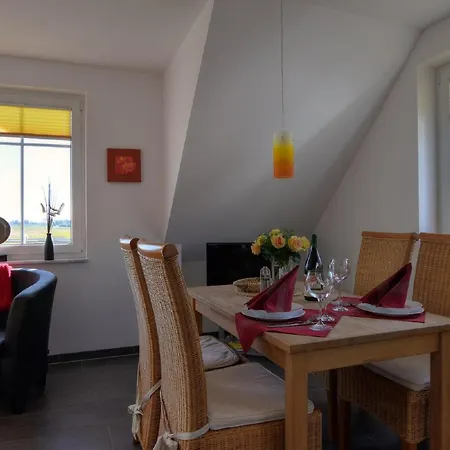 Appartamento F-1084 Ruegenreif Fewo 02 Meerblick, Balkon Klein Zicker