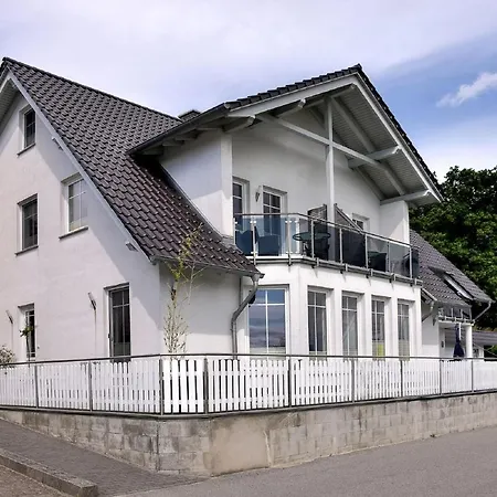 Appartamento F-1084 Ruegenreif Fewo 02 Meerblick, Balkon Klein Zicker